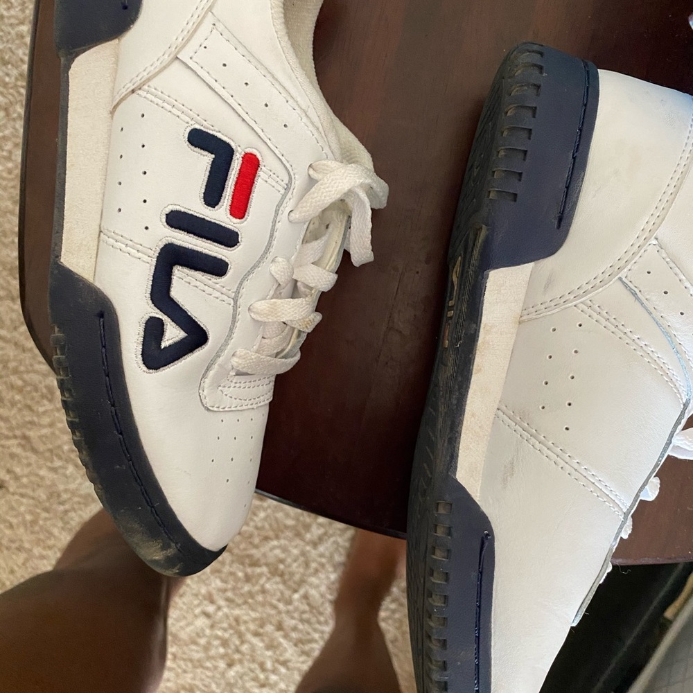 Fila - Picture 3 of 4